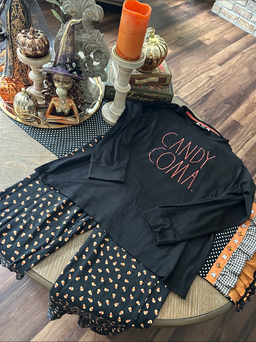 Women’s Halloween Holiday Candy Corn Rae Dunn Pajama Set Medium